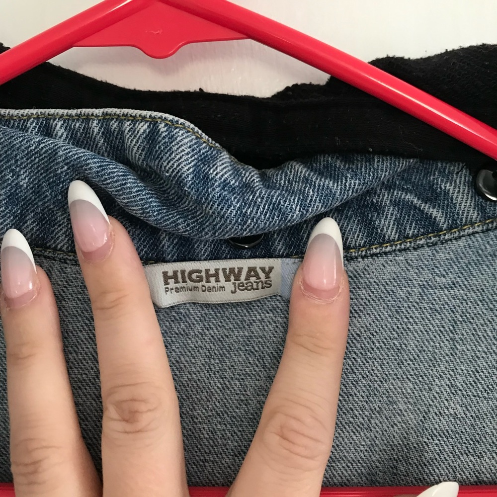 Jean jacket - Picture 2 of 3